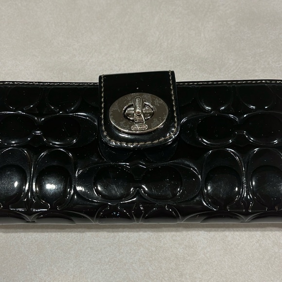 Coach wallet - Picture 1 of 9
